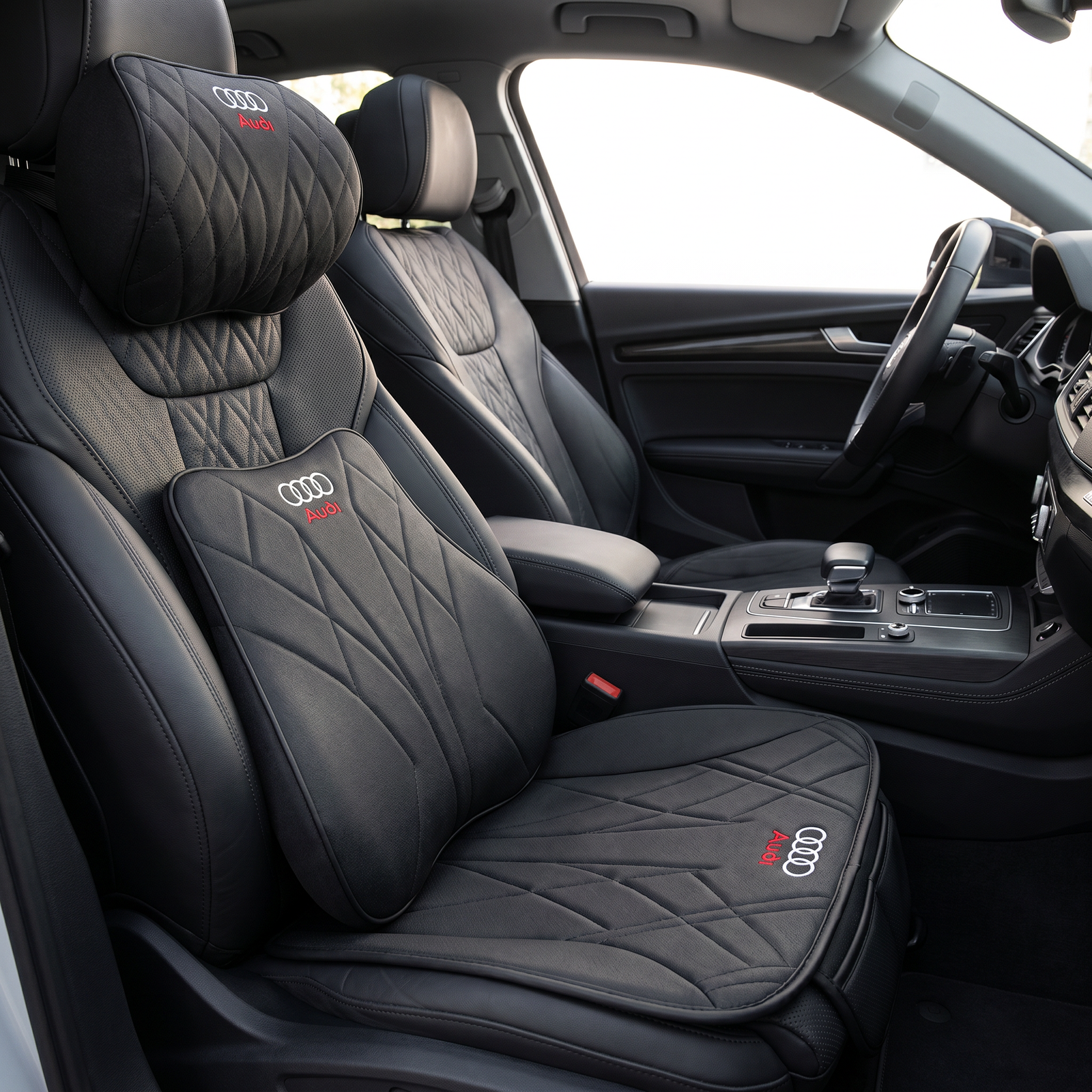 Audi Full Cushion Set